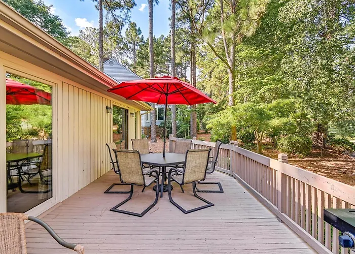 Charming Pinehurst Getaway W/ Golf Course View!