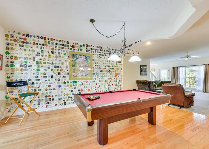 2 Mi To Pinehurst Resort: Spacious Golf Getaway!