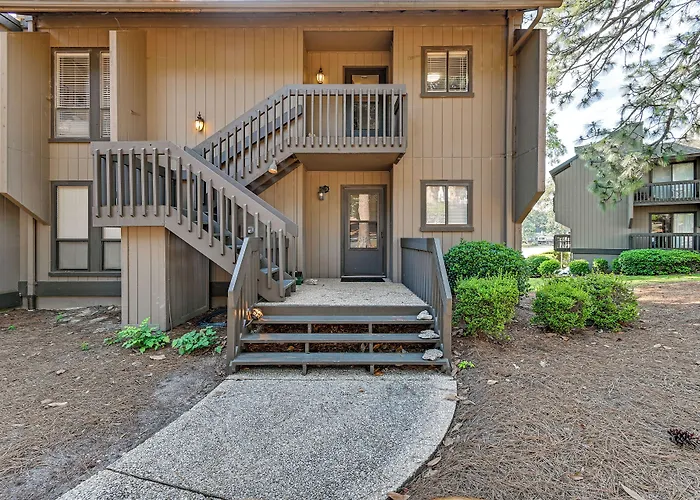 Lakeview Condo W/ Resort Pool: 2 Miles To Golf!